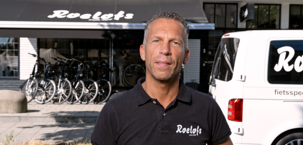 Marc Roelofs voor zijn fietsspeciaalzaak 